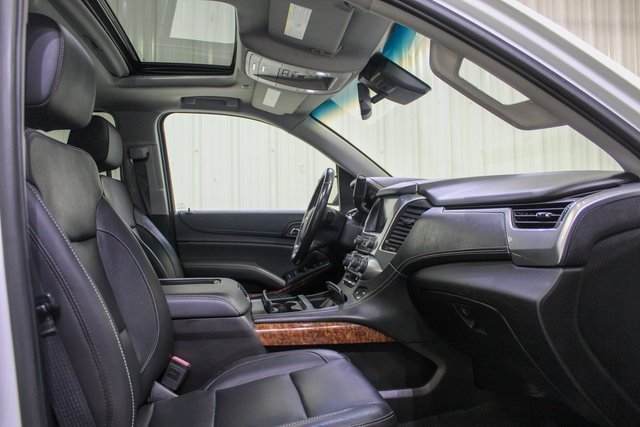 Used 2019 Chevrolet Suburban Premier image 17
