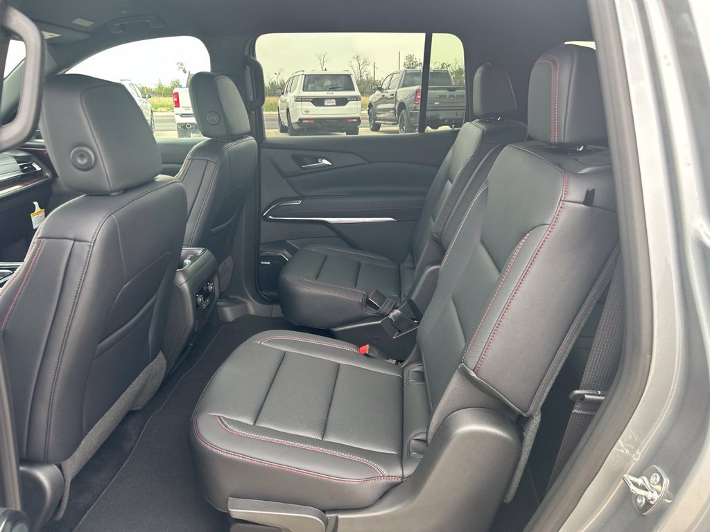 New 2026 Chevrolet Traverse Z71 w/ Enhanced Driving Package AWD/4WD image 11