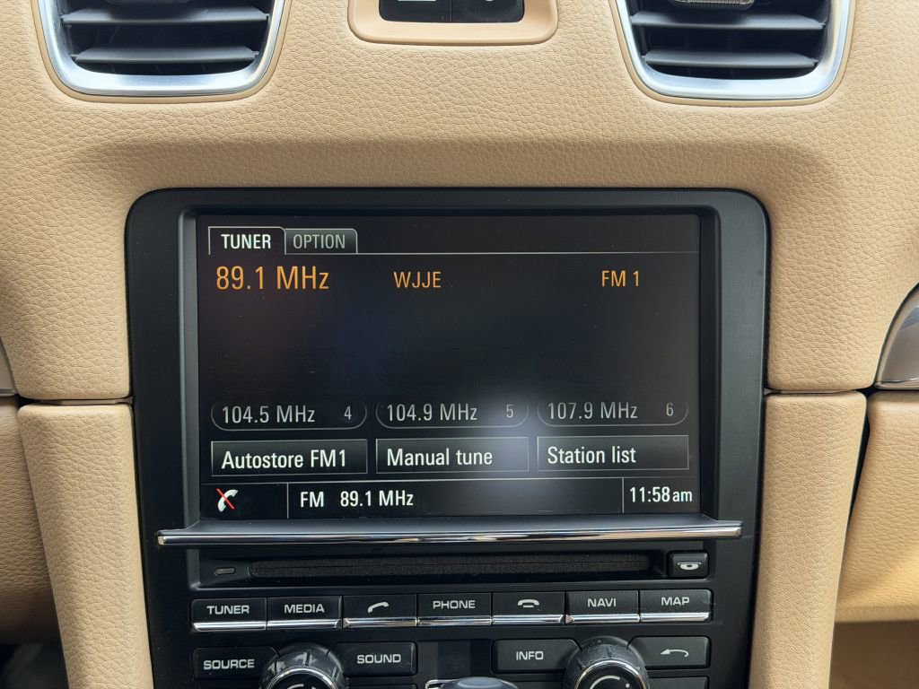 Used 2014 Porsche Cayman w/ Infotainment Package image 38