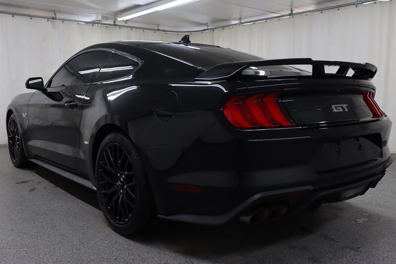 Used 2021 Ford Mustang GT Premium w/ GT Performance Package RWD image 4