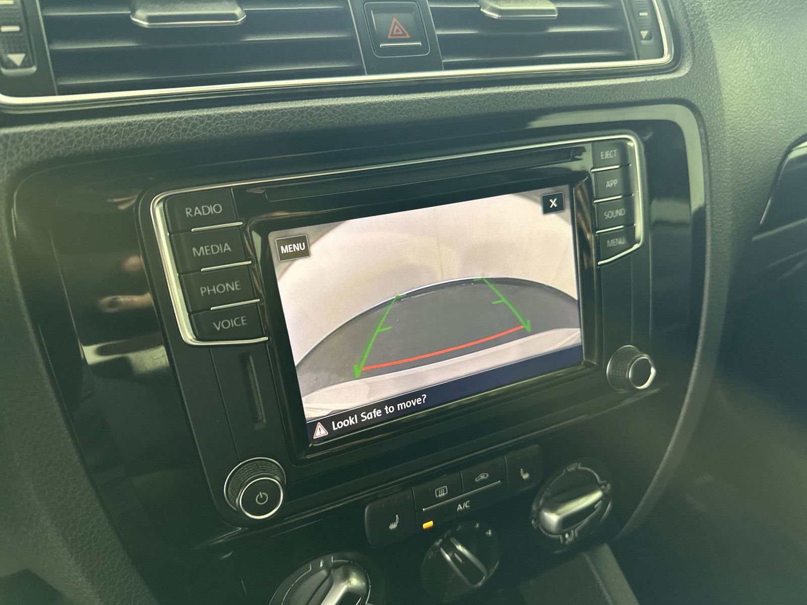 Used 2018 Volkswagen Jetta Sport image 17