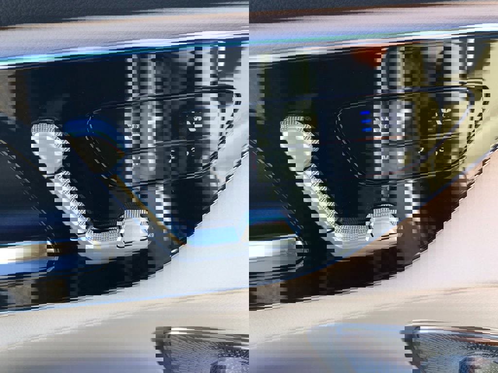 New 2026 Mercedes-Benz GLC 300 4MATIC image 12