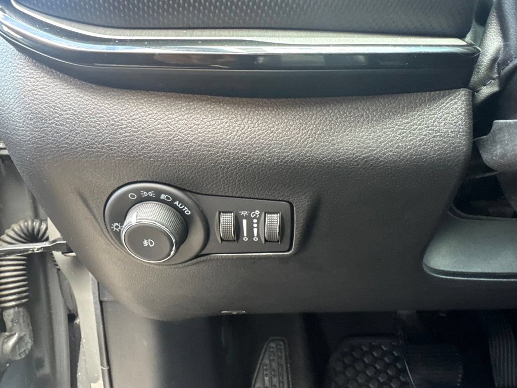 Used 2022 Jeep Compass Trailhawk w/ Trailhawk Elite Group AWD/4WD image 20