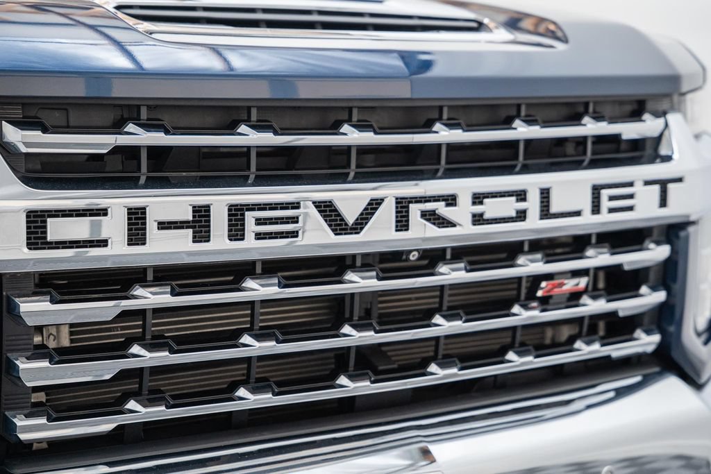 Used 2021 Chevrolet Silverado 3500 LTZ w/ LTZ Premium Package AWD/4WD image 12