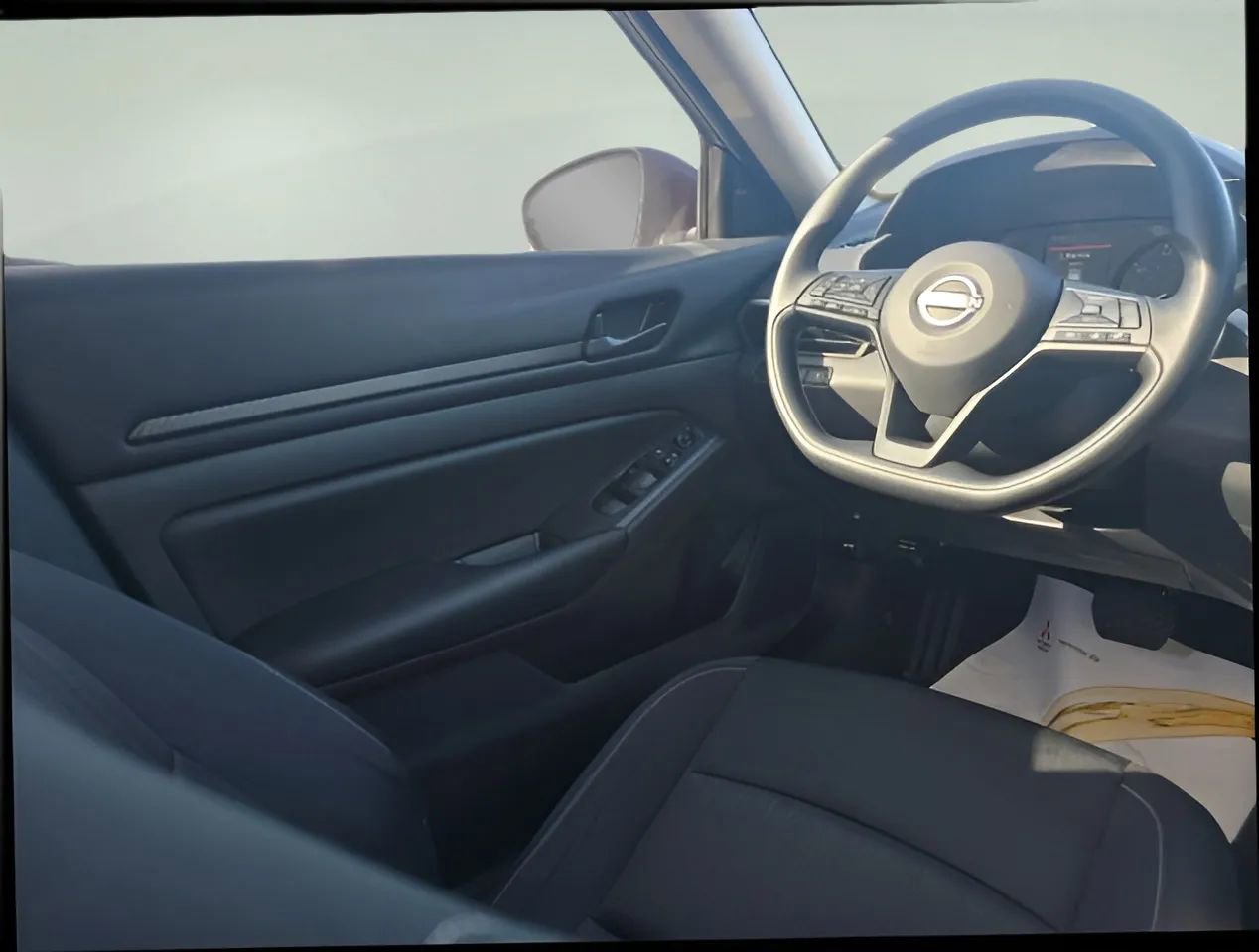 Used 2025 Nissan Altima 2.5 S image 14