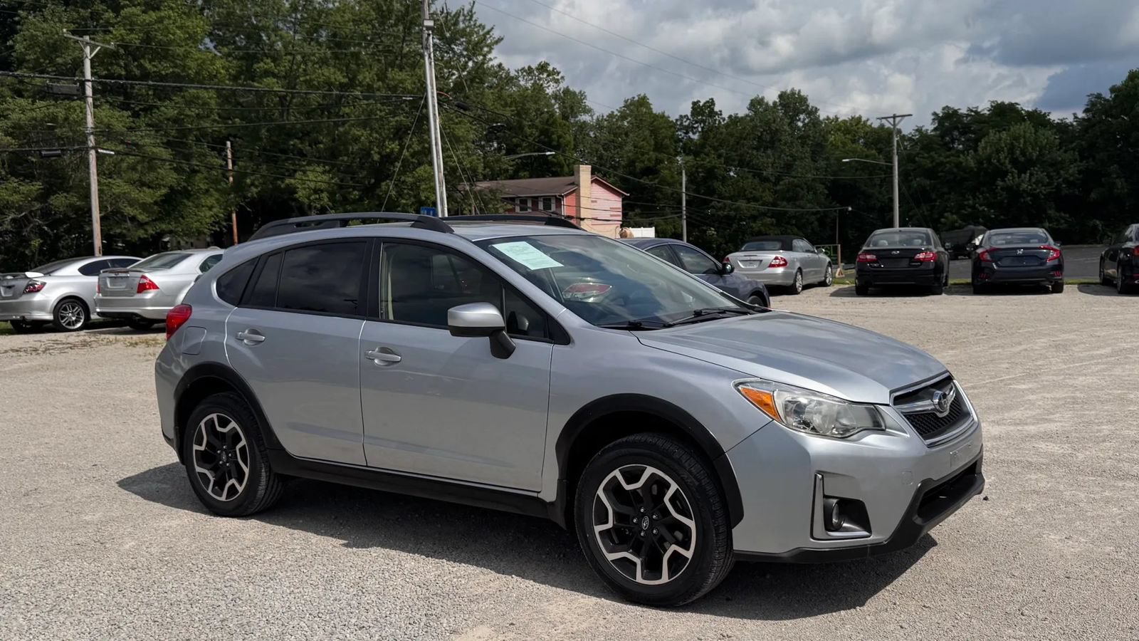 Used 2017 Subaru Crosstrek 2.0i Premium w/ Moonroof Package AWD/4WD image 6