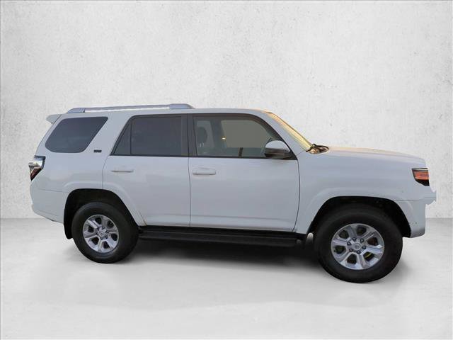 Used 2015 Toyota 4Runner SR5 AWD/4WD image 7