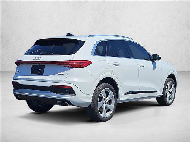 Certified 2025 Audi Q5 Premium w/ Premium Plus AWD/4WD image 5