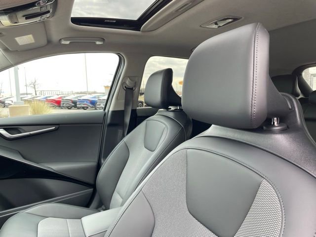 New 2025 Kia Niro EX Touring image 23