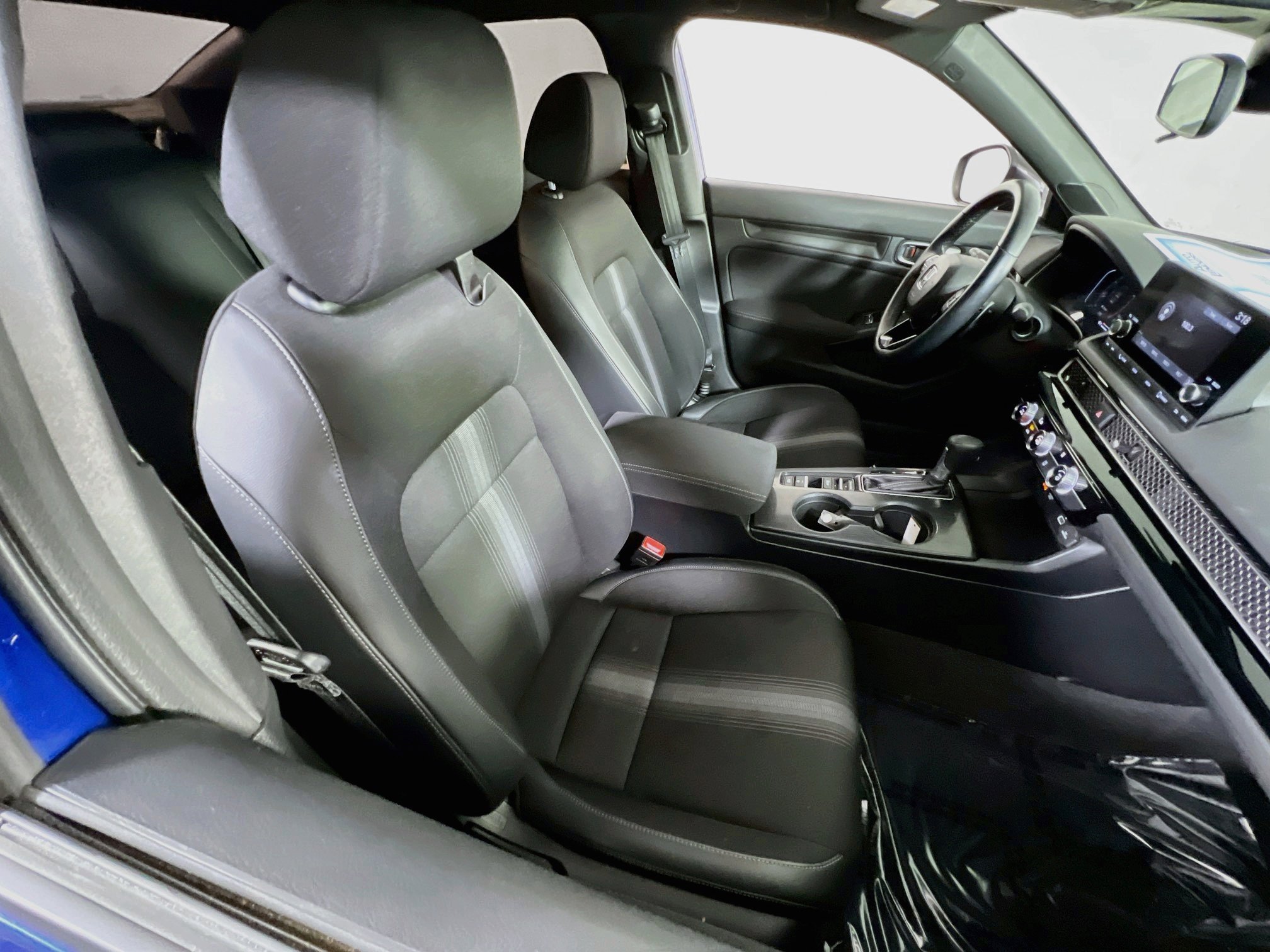 Used 2023 Honda Civic Sport image 25