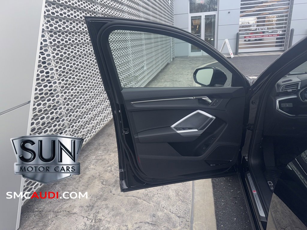 New 2025 Audi Q3 2.0T Premium image 21