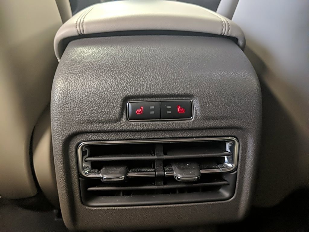 Certified 2022 Lincoln Corsair AWD w/ Equipment Group 101A image 13