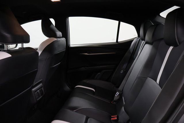 Used 2025 Toyota Camry SE image 31