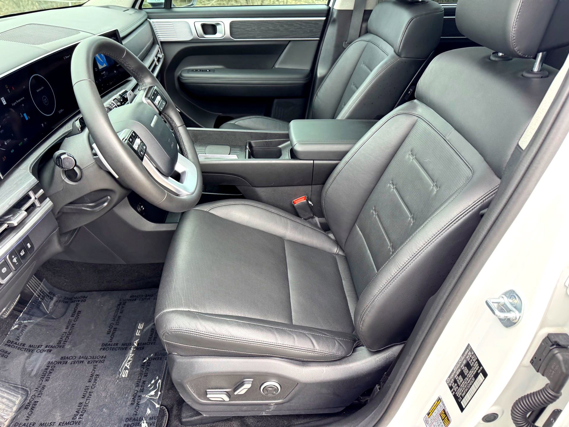 Used 2025 Hyundai Santa Fe Limited image 12