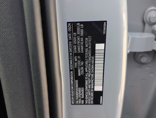 Certified 2025 Volvo XC90 T8 Core w/ Protection Package image 19