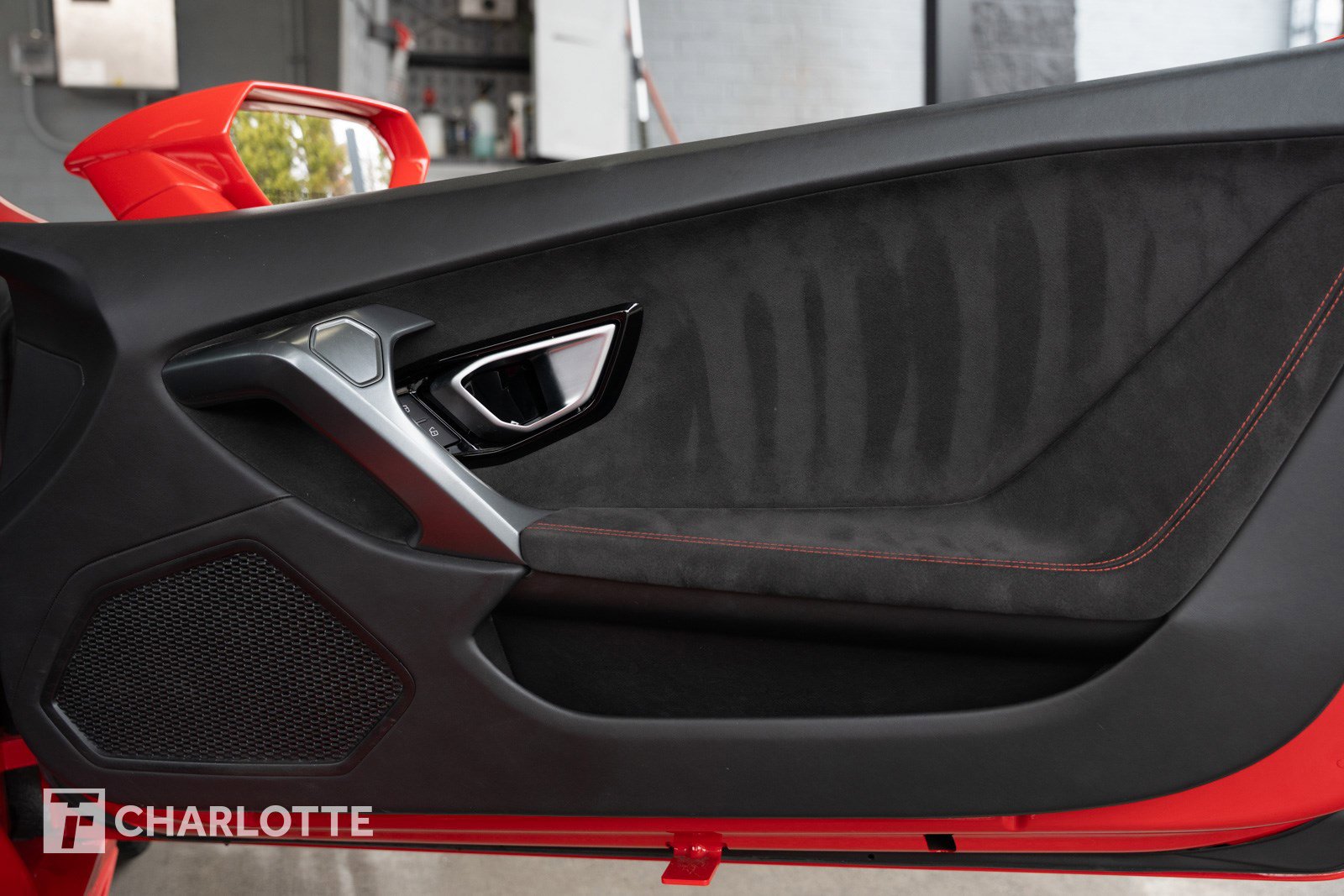 Used 2018 Lamborghini Huracan LP 580-2 image 27