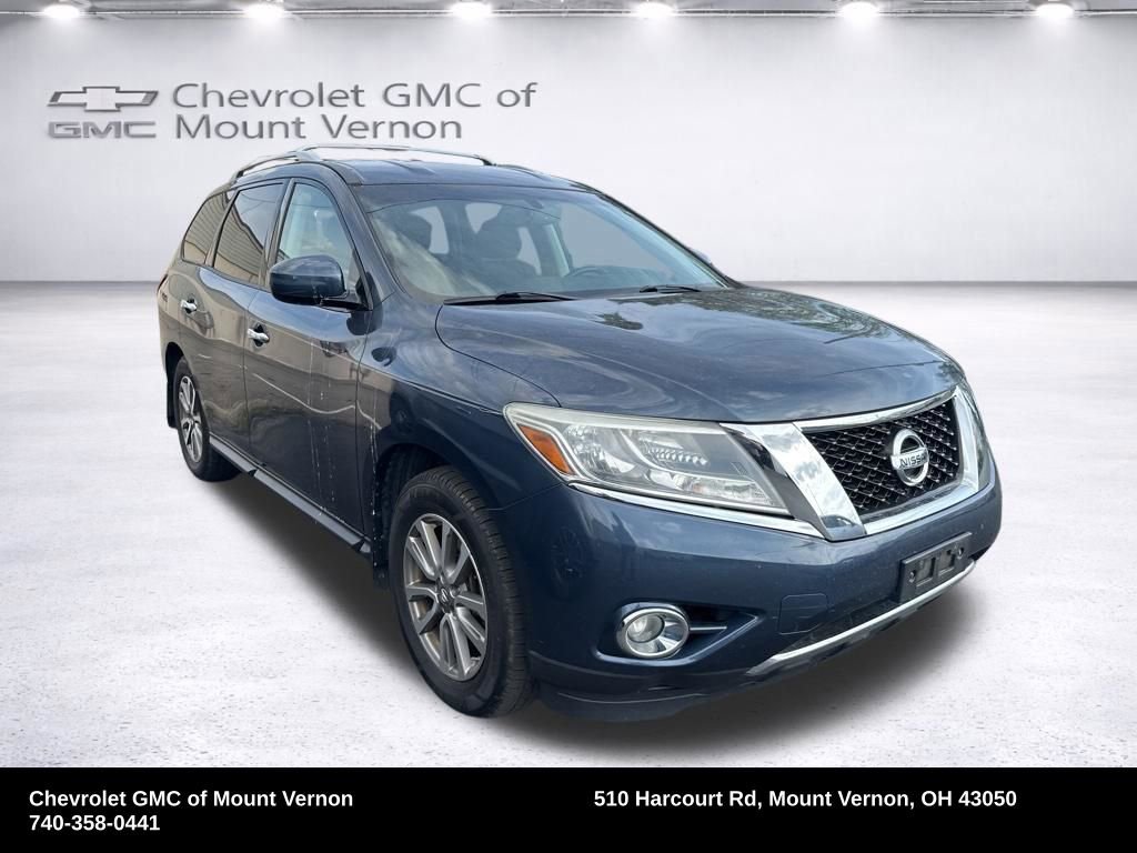 Used 2015 Nissan Pathfinder SV w/ Trailer Tow Package image 5