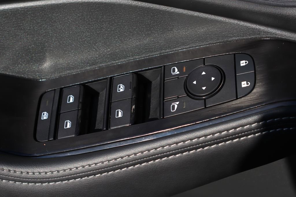 Used 2026 Nissan Rogue SV w/ Cold Weather Package image 17