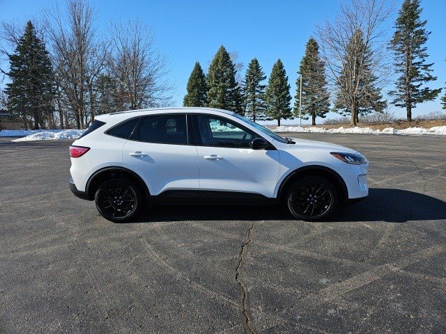 Used 2020 Ford Escape SE Sport image 7