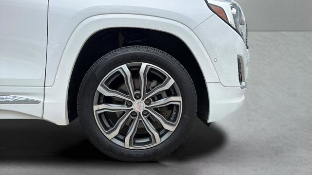 Used 2020 GMC Terrain Denali w/ GMC Pro Grade Package AWD/4WD image 12