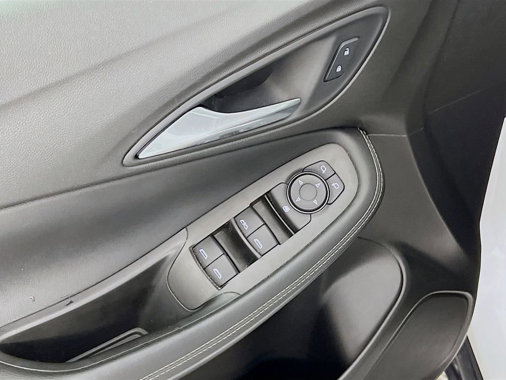 Certified 2021 Buick Encore GX Preferred w/ Cold Weather Comfort Package image 16