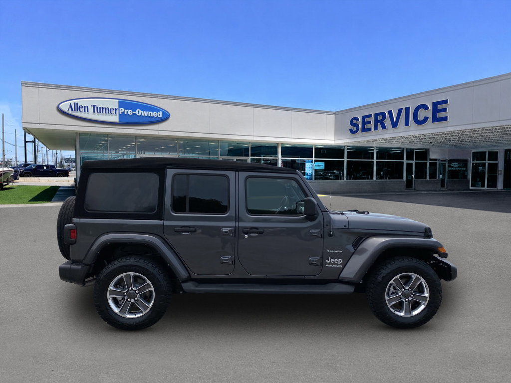 Used 2022 Jeep Wrangler Unlimited Sahara AWD/4WD image 9