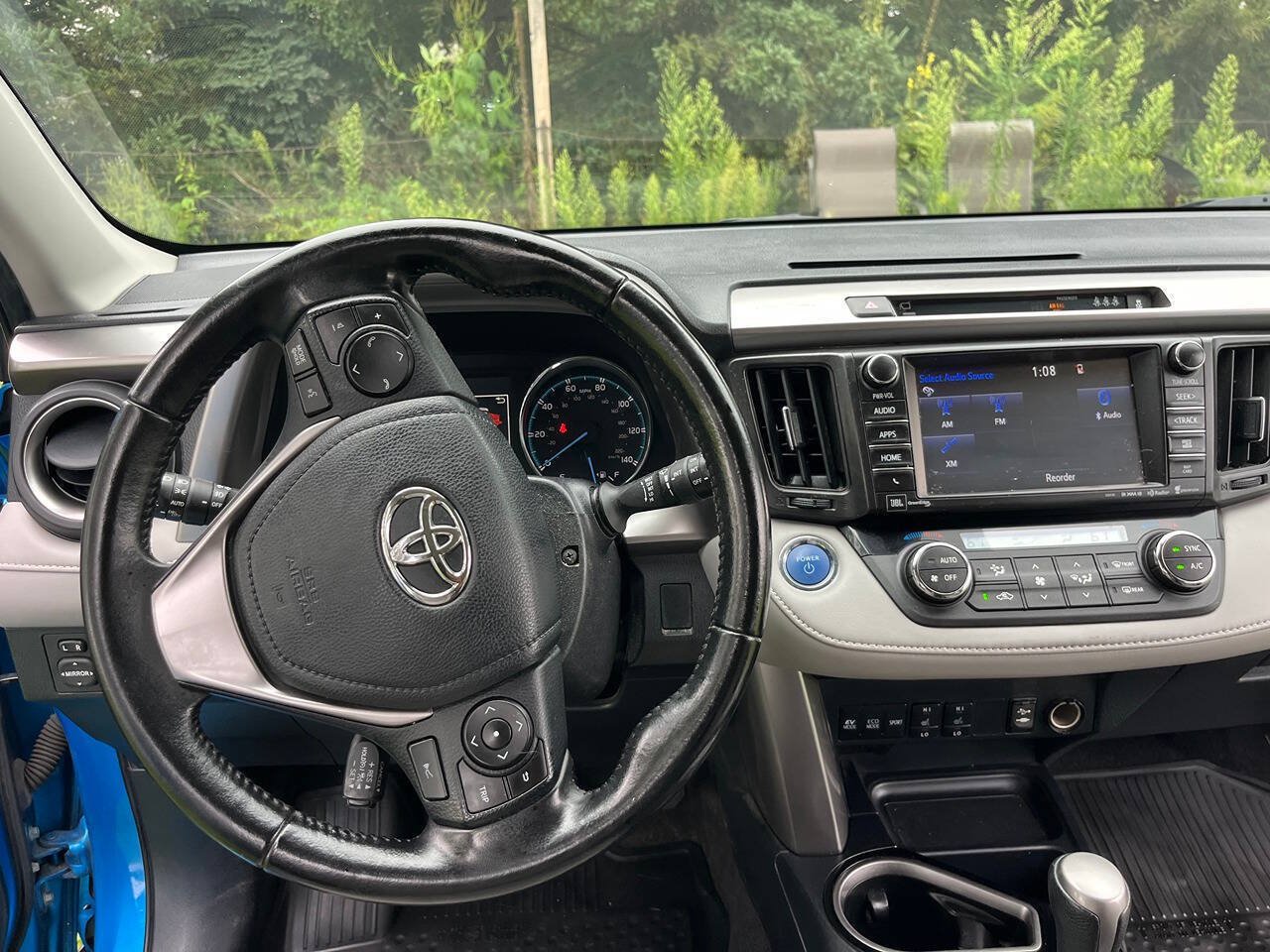 Used 2017 Toyota RAV4 Limited w/ Advanced Technology Package AWD/4WD image 7