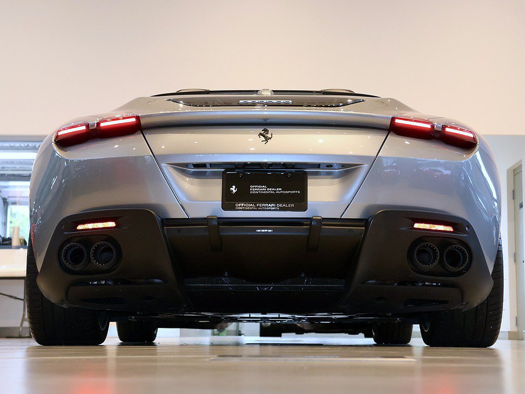 Certified 2026 Ferrari Roma Spider RWD image 41