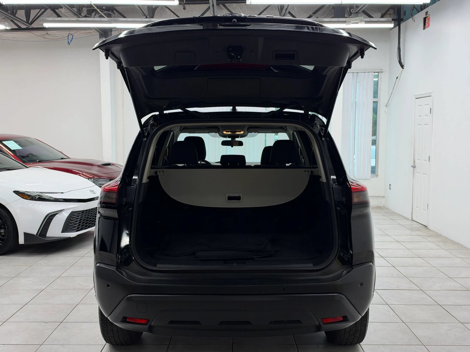 Used 2021 Nissan Rogue S AWD/4WD image 19
