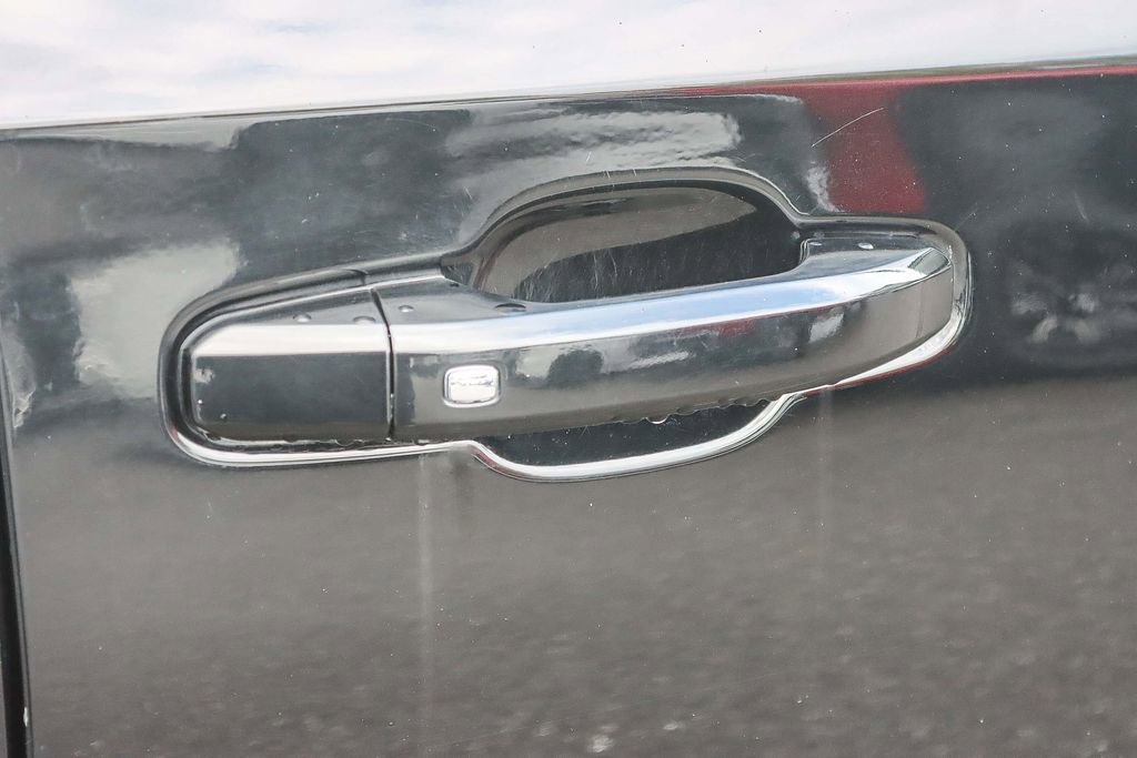 Used 2020 Chevrolet Silverado 1500 LT Trail Boss w/ Midnight Edition image 17