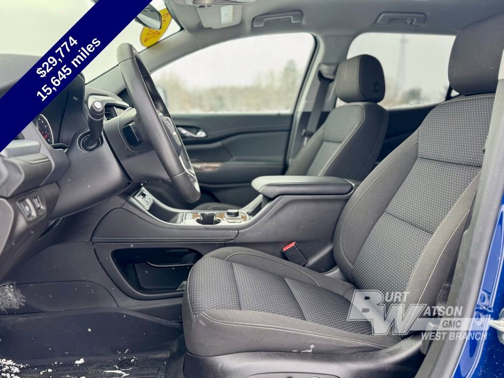 Used 2023 GMC Acadia SLE w/ Driver Convenience Package image 14