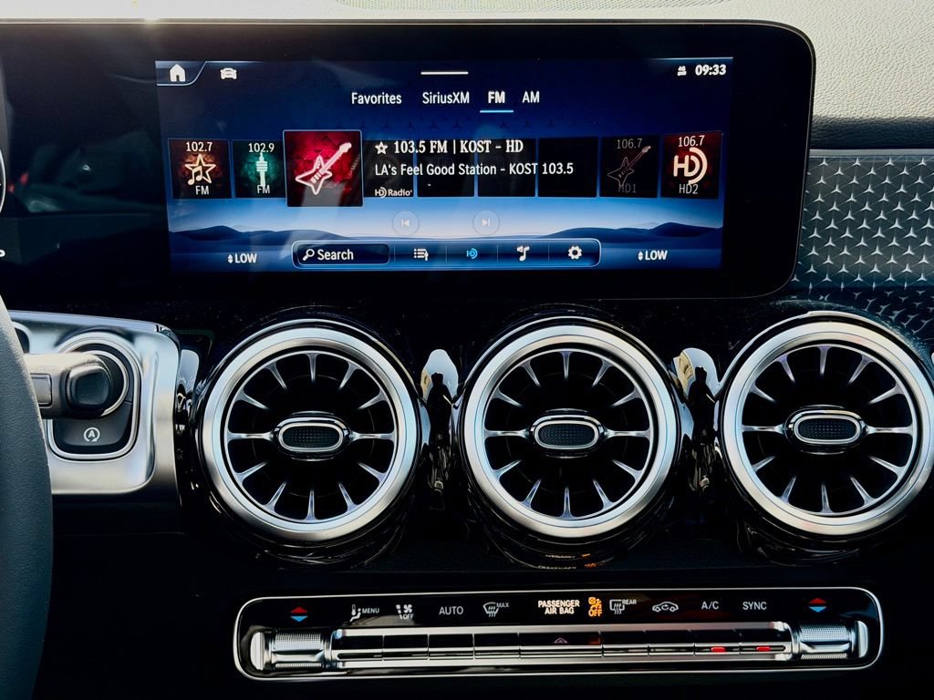 New 2026 Mercedes-Benz GLB 250 image 25