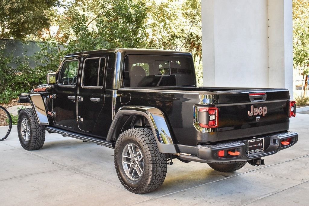 New 2026 Jeep Gladiator Mojave image 4