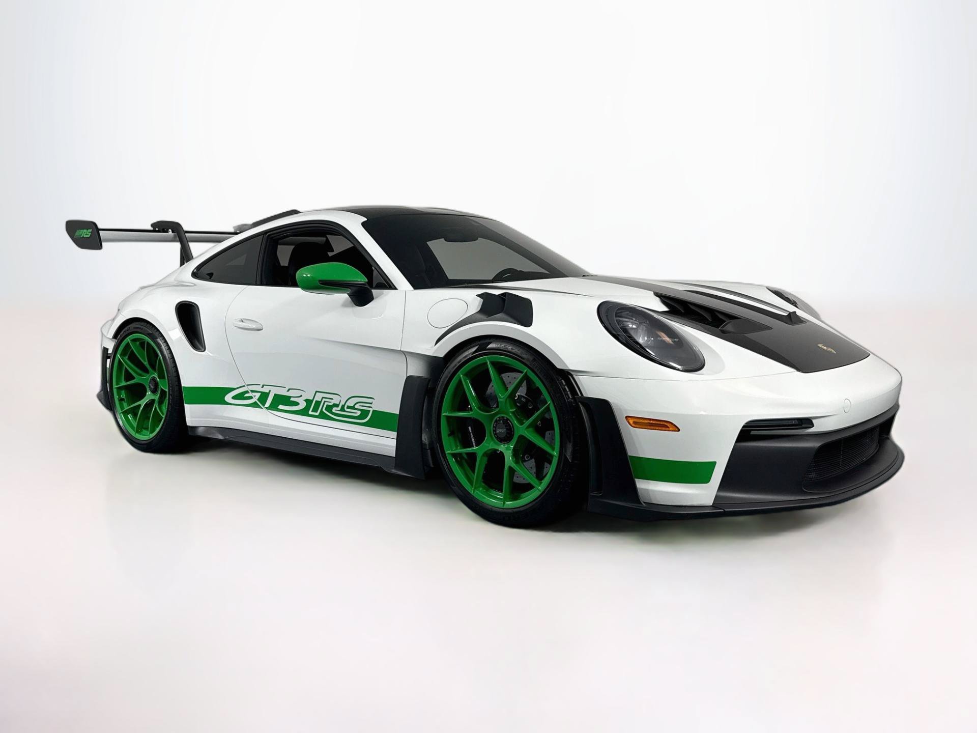 Used 2024 Porsche 911 GT3 RS RWD image 3