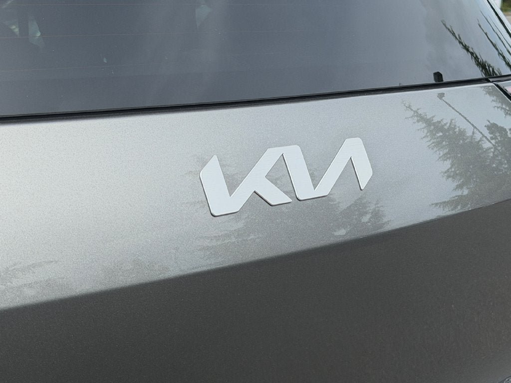 Used 2024 Kia EV9 Land AWD/4WD image 36