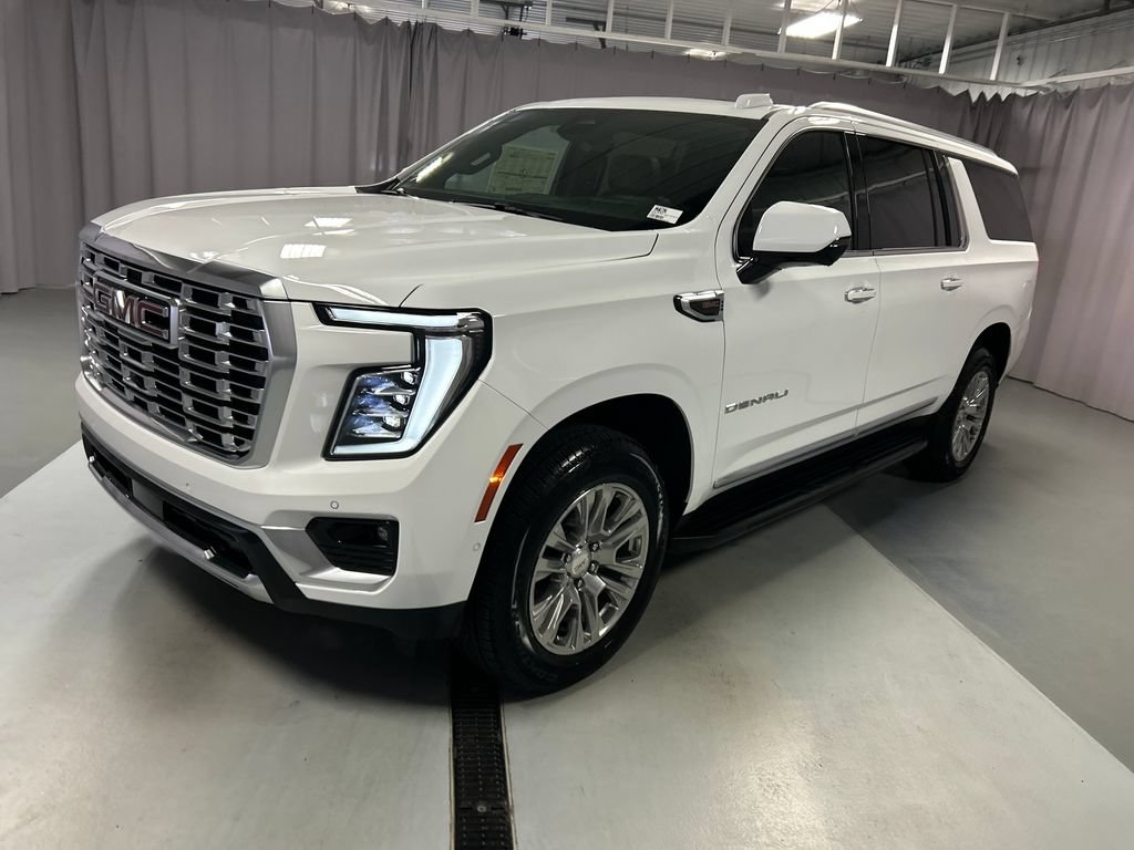 New 2026 GMC Yukon XL Denali w/ Advanced Technology Package AWD/4WD image 3