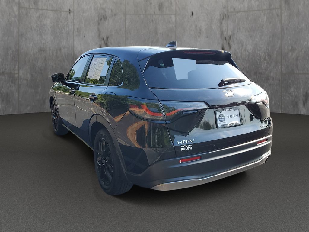 Certified 2025 Honda HR-V Sport image 4
