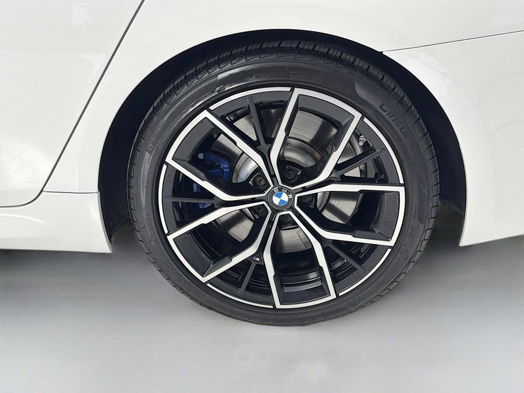 Used 2021 BMW M550i xDrive w/ Dynamic Handling Package image 36