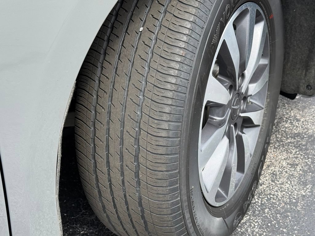 Used 2022 Chrysler Pacifica Touring-L FWD image 11