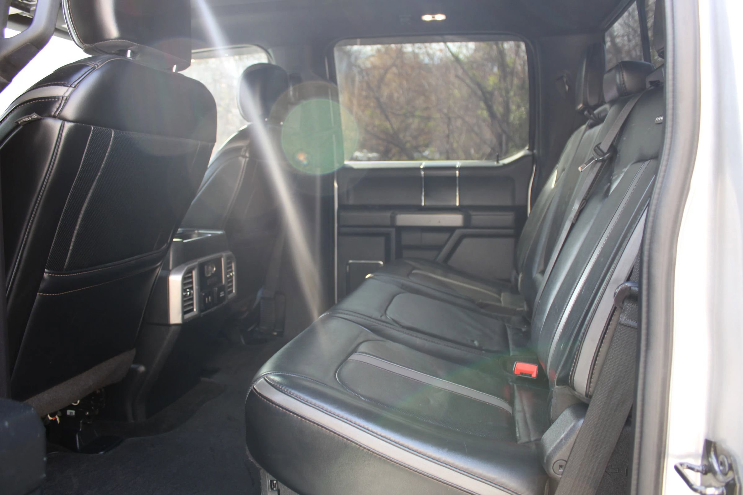 Used 2018 Ford F350 Platinum w/ Platinum Ultimate Package image 15