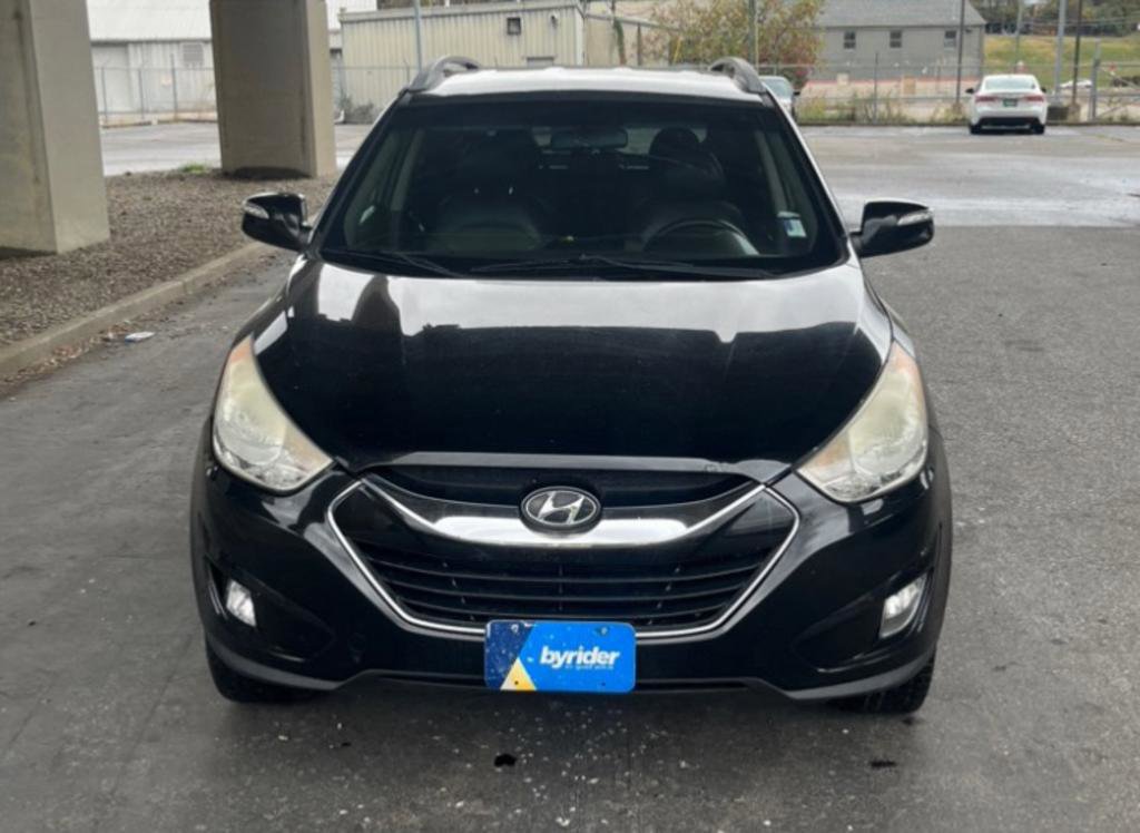 Used 2010 Hyundai Tucson GLS image 2
