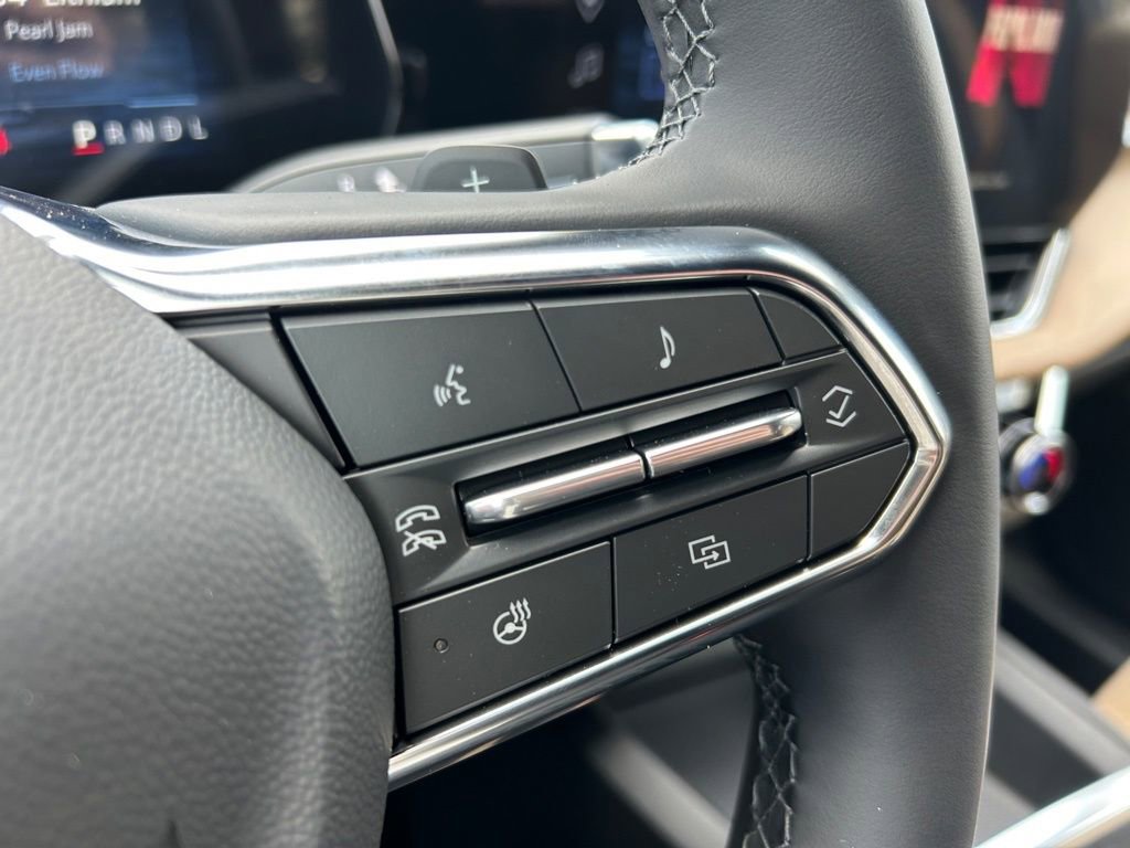 New 2026 Chevrolet Equinox ACTIV w/ Safety and Technology Package image 27