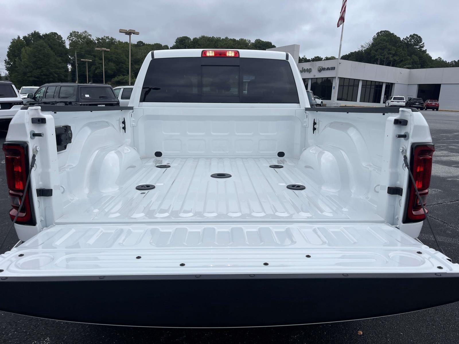 New 2026 RAM 2500 Tradesman AWD/4WD image 4