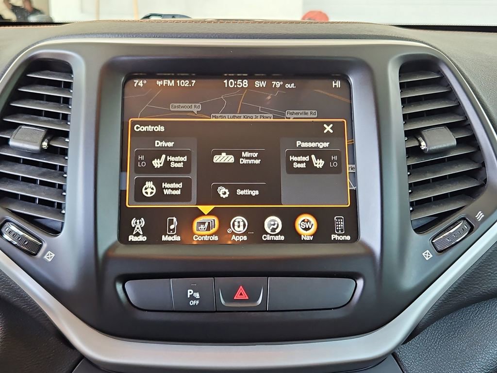 Used 2016 Jeep Cherokee Limited FWD image 19