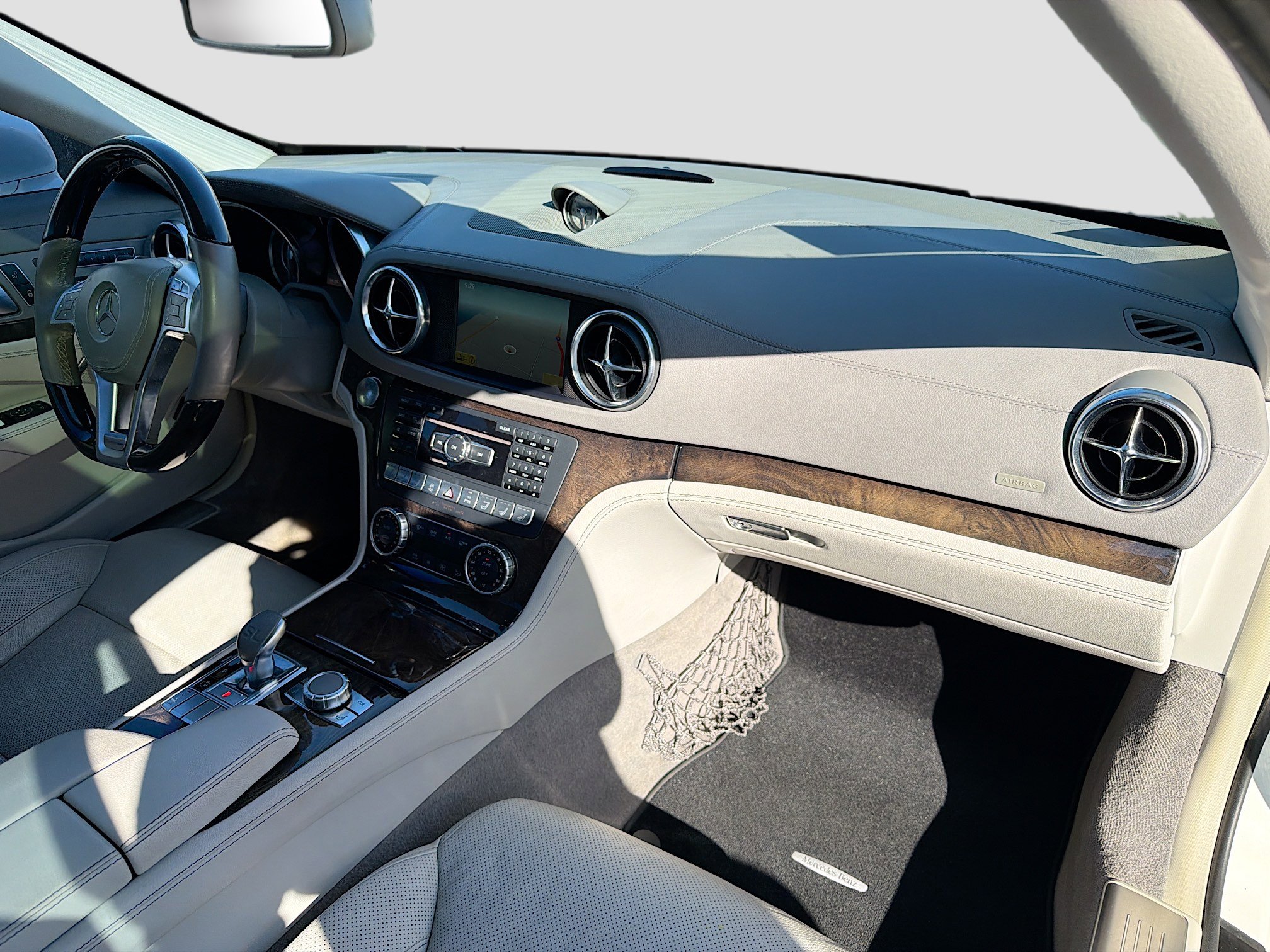Used 2013 Mercedes-Benz SL 550 image 13