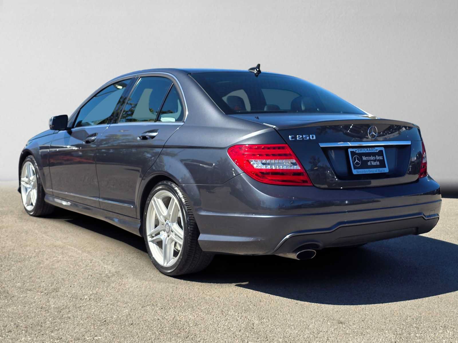 Used 2014 Mercedes-Benz C 250 Sedan image 5