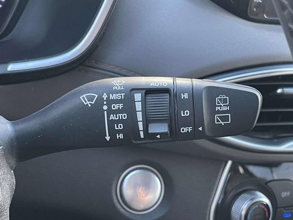 Used 2020 Hyundai Santa Fe Limited AWD/4WD image 14