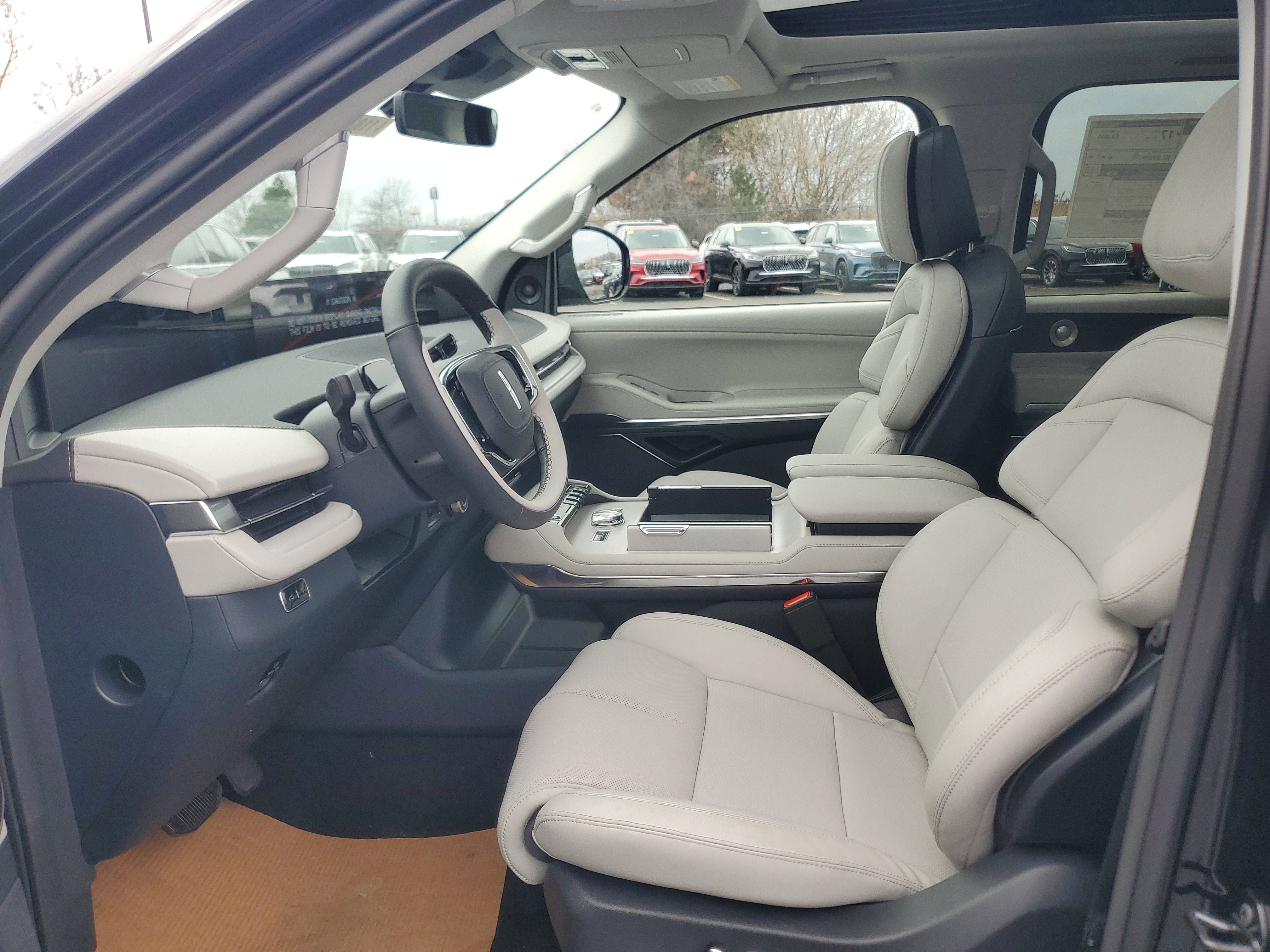 New 2026 Lincoln Navigator Reserve image 12