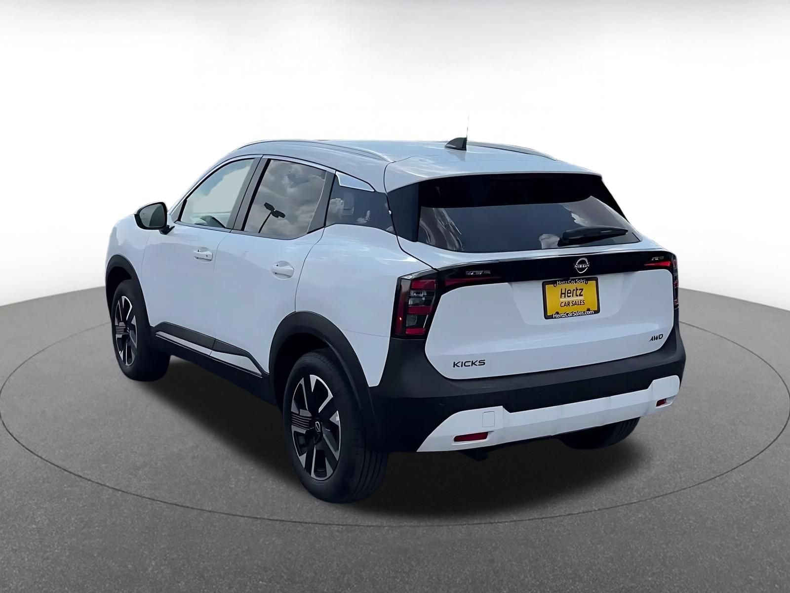 Used 2026 Nissan Kicks SV w/ Cold Weather Package AWD/4WD image 11