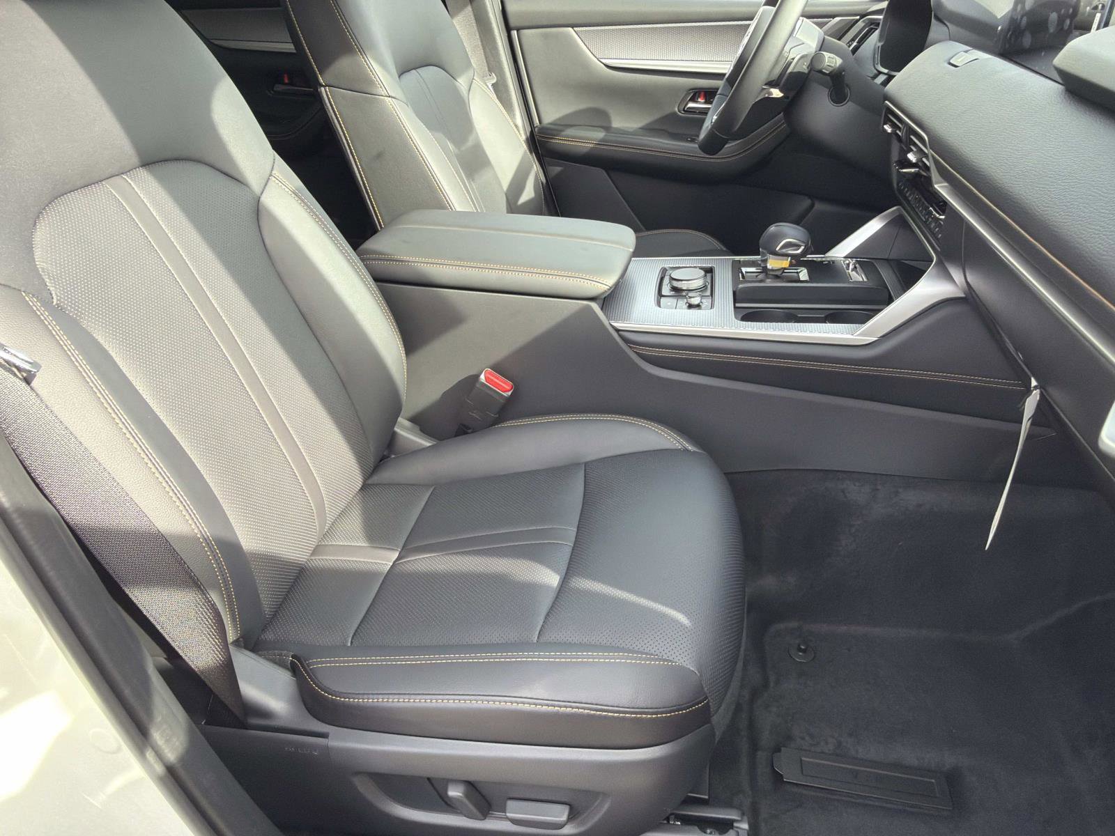 New 2026 MAZDA CX-90 Plug-In Hybrid w/ Preferred AWD/4WD image 25